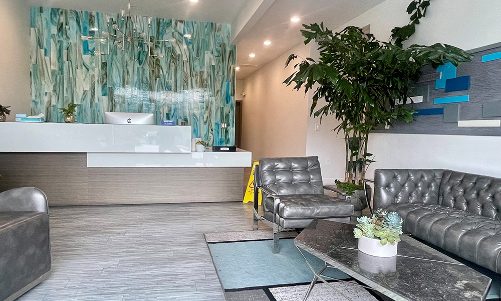 352 Shaw Road Buliding Photo